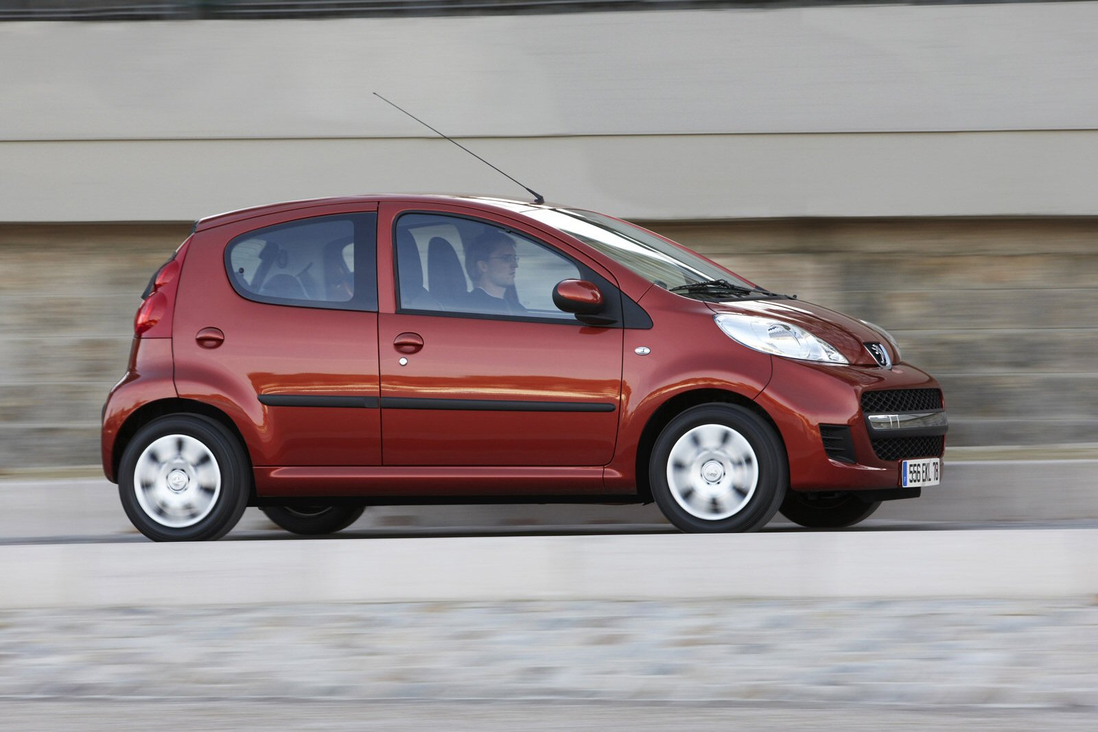 Peugeot 107 range - SMALL WONDER