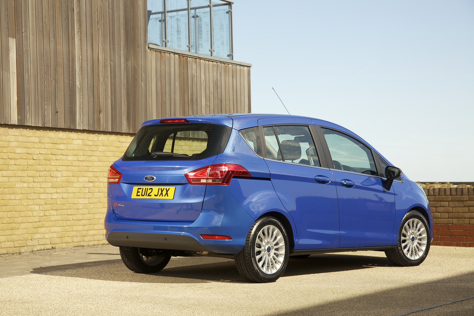 New Ford BMax 1.0 Ecoboost 125 Zetec 5Dr Petrol Hatchback for Sale Bristol Street