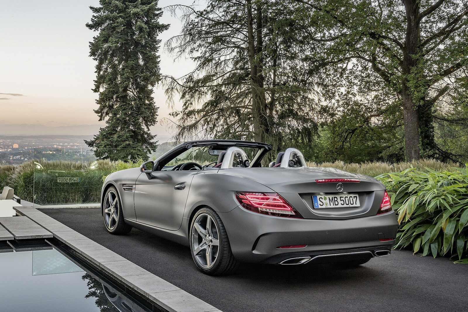 New Mercedes Benz Sl 500 Amg Line 2dr 9g Tronic Petrol Convertible